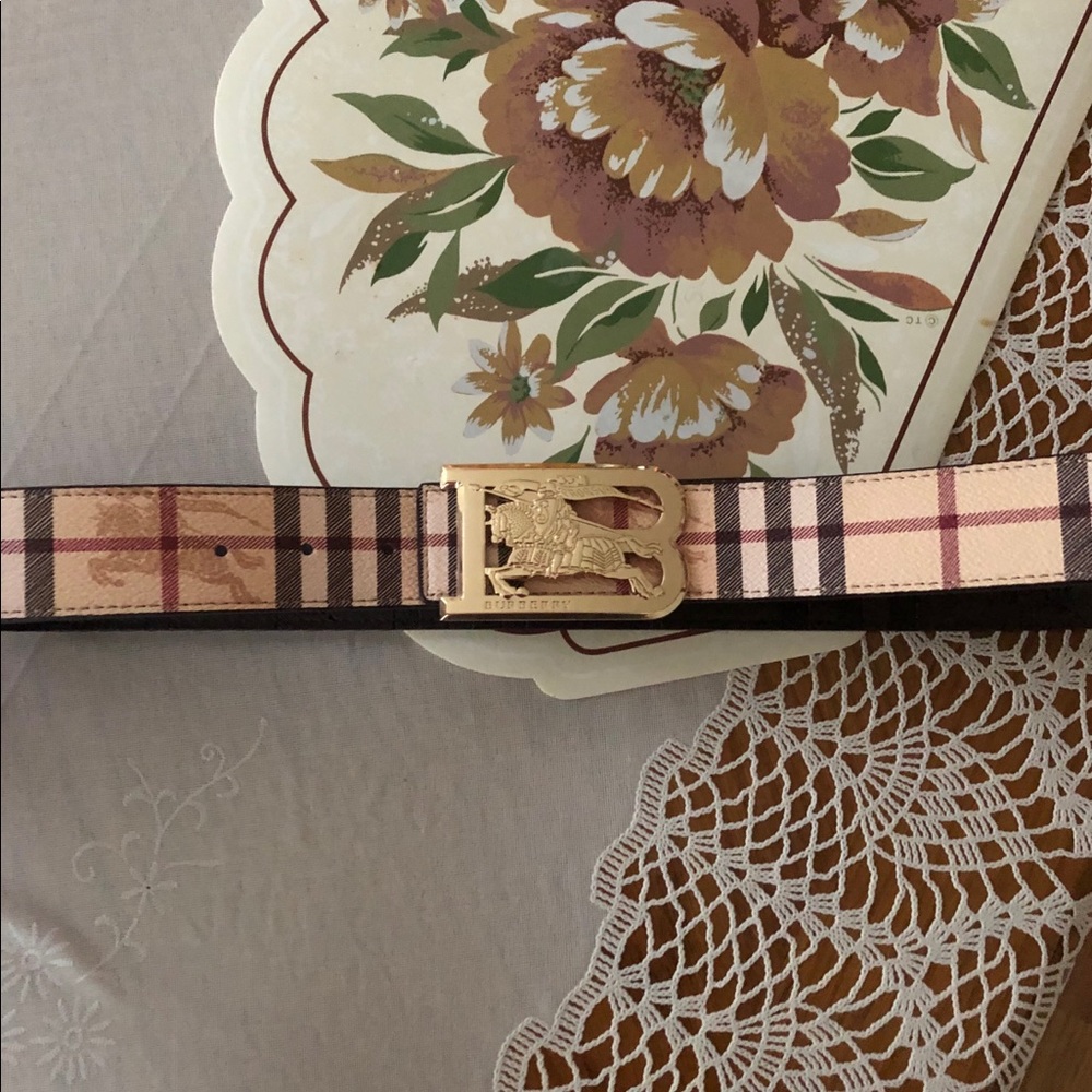 Burberry belt